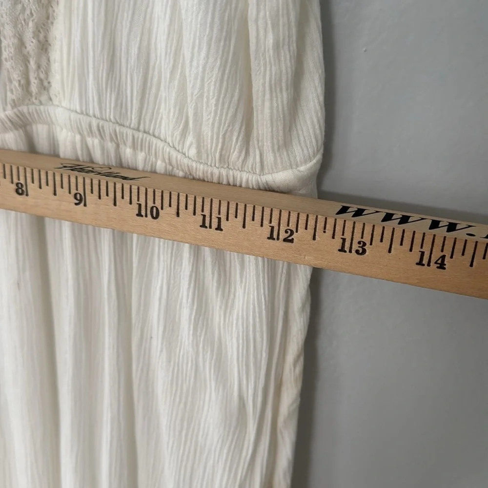 Aerie Women's White Button-Front Dress
Cottage Core Romantic Travel Size M - Picture 9 of 11